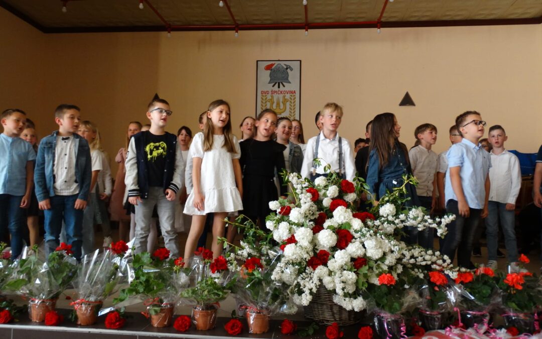 PRIREDBA ZA MAJČIN DAN U PŠ ŠPIČKOVINA